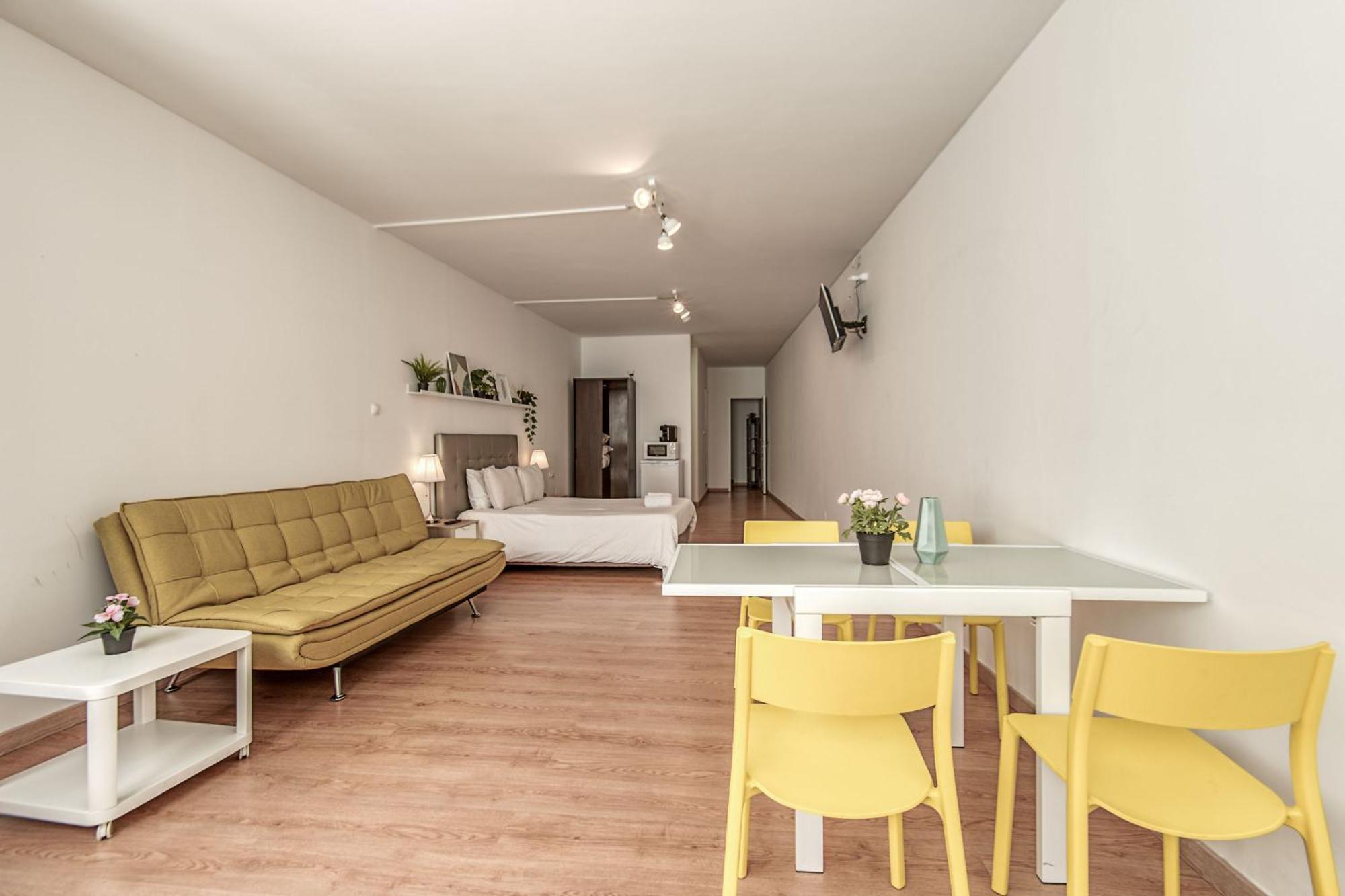 Travel & Live Aliados Apartment Порто Екстериор снимка
